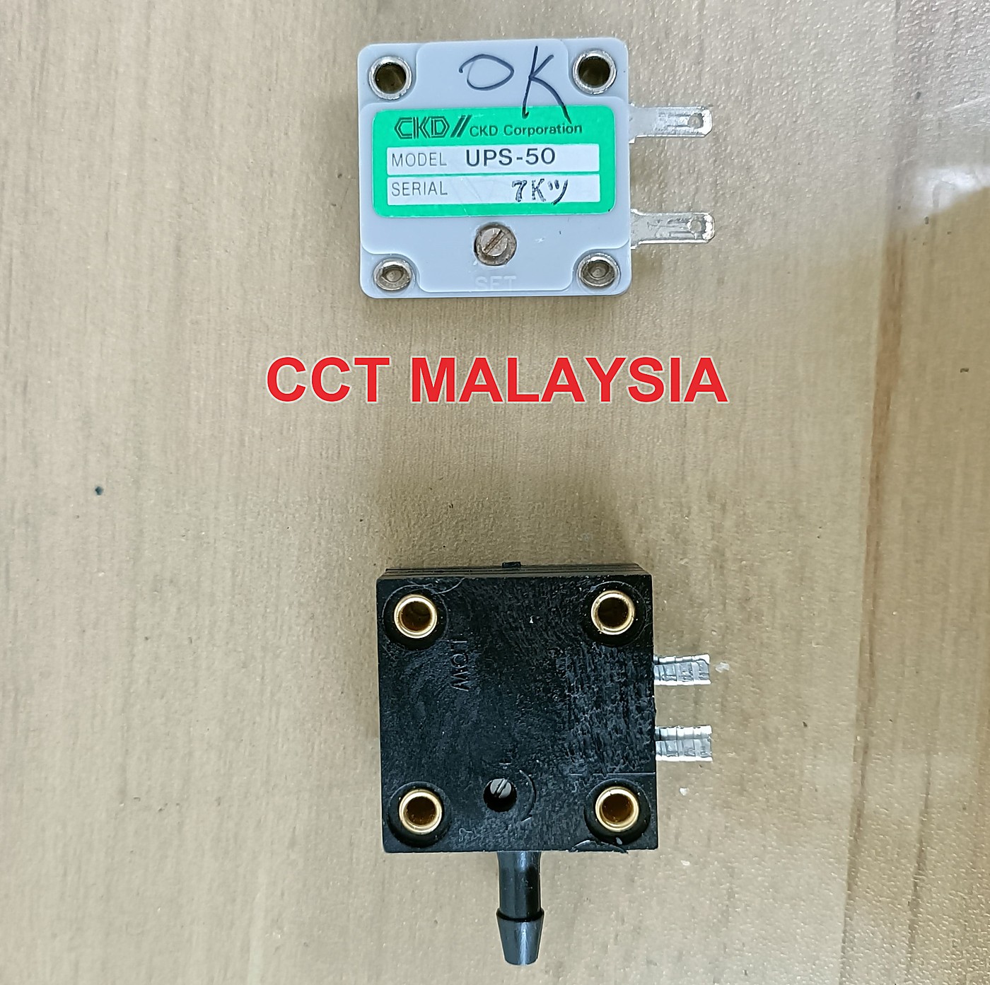 CKD UPS-50 vacuum pressure switch — TEL Microscope part CKD UPS-50